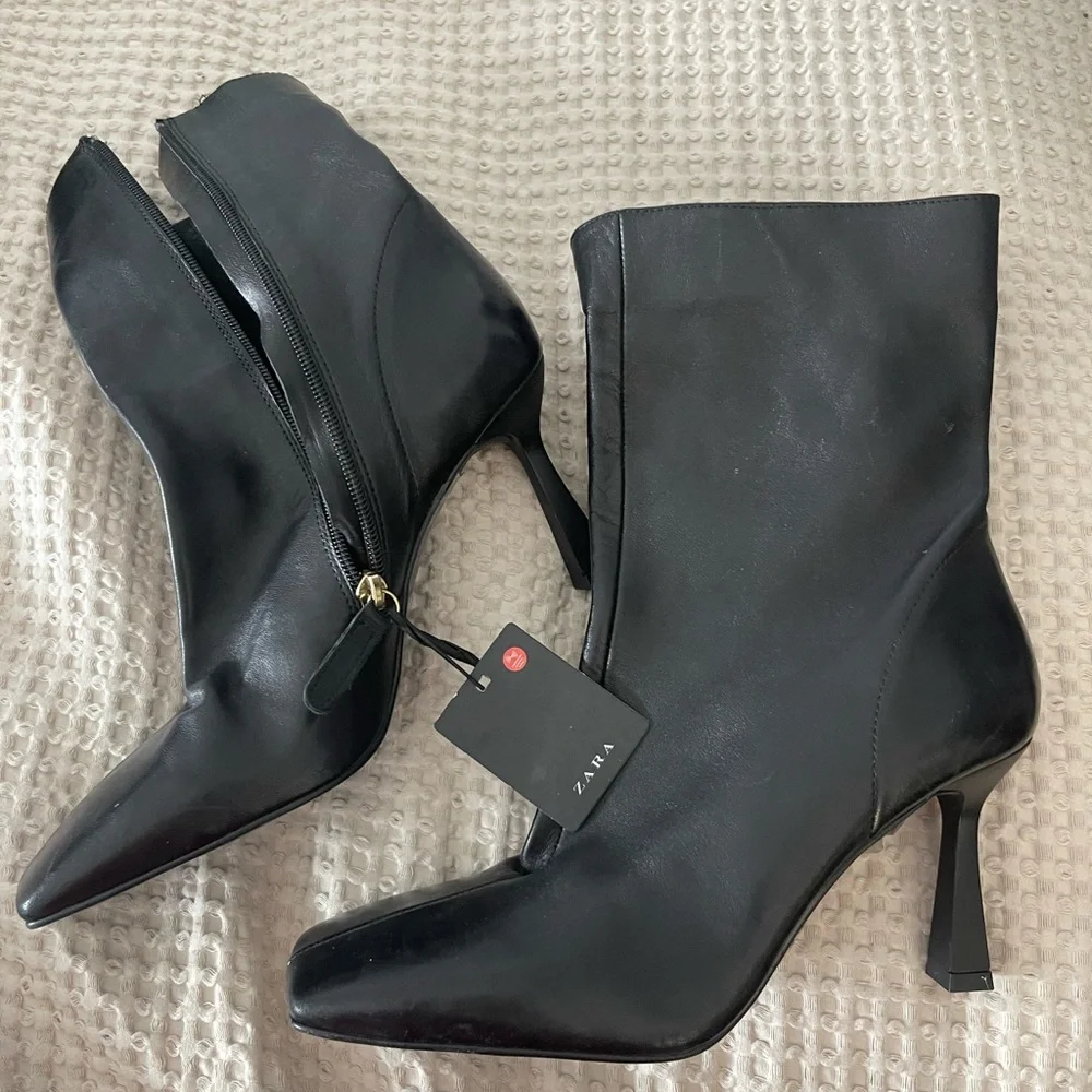 Zara Heeled Ankle Booties - Picture 2 of 6